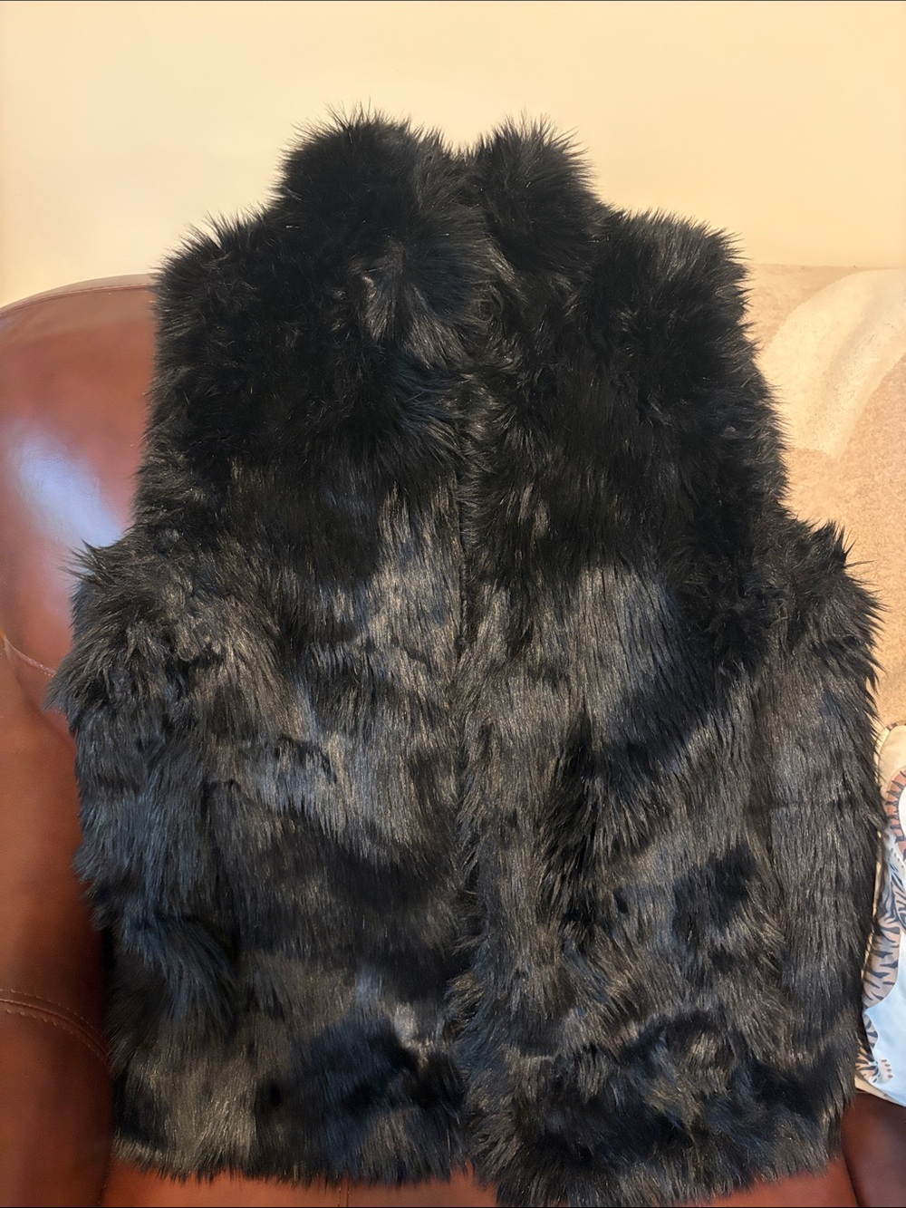 GAP Black Faux Fur Vest L